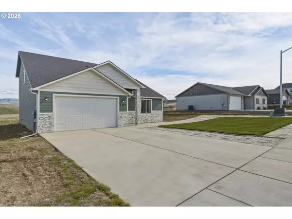 Milton Freewater, OR 97862,2208 Key Boulevard