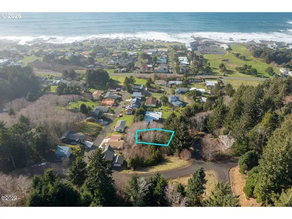 Yachats, OR 97498,210 CHIEF ALBERT DR
