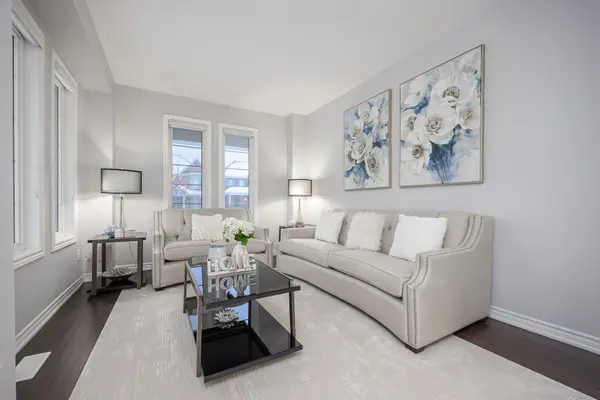 30 Terry CRES, Clarington, ON L1C 0W4