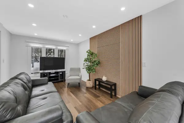 5 Carol RD, Barrie, ON L4N 3P6