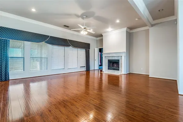 8934 Colonial Drive, Crandall, TX 75114