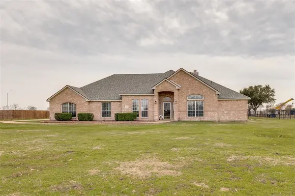 8934 Colonial Drive, Crandall, TX 75114