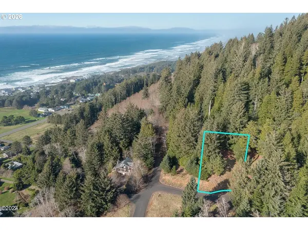 Yachats, OR 97498,505 CREEKSIDE LN