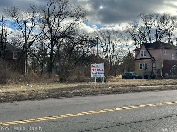 3302 E 7 MILE RD, Detroit, MI 48234