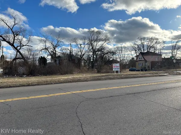 3302 E 7 MILE RD, Detroit, MI 48234