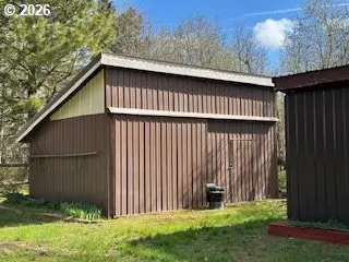 105 W MAIN ST, Glenwood, WA 98619