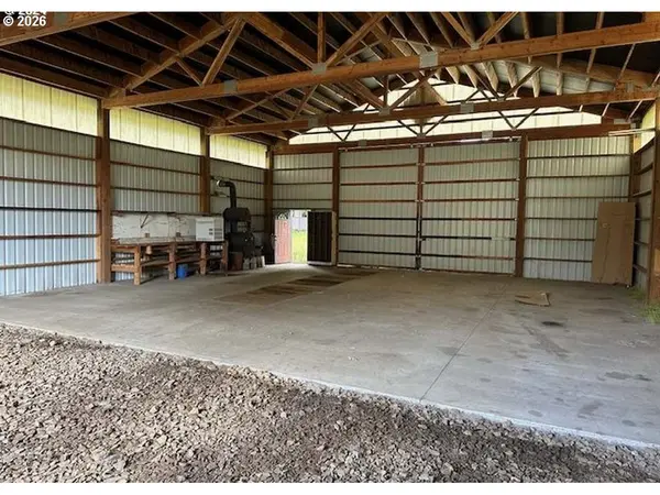 105 W MAIN ST, Glenwood, WA 98619