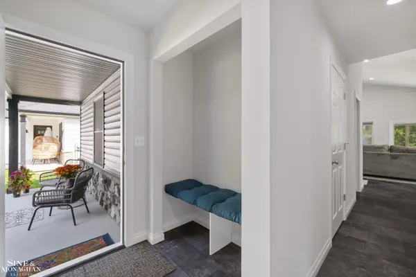 9279 Oakdale ST, Clay Twp, MI 48001