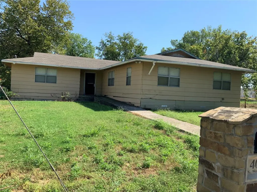 400 N Weaver Street, Gainesville, TX 76240