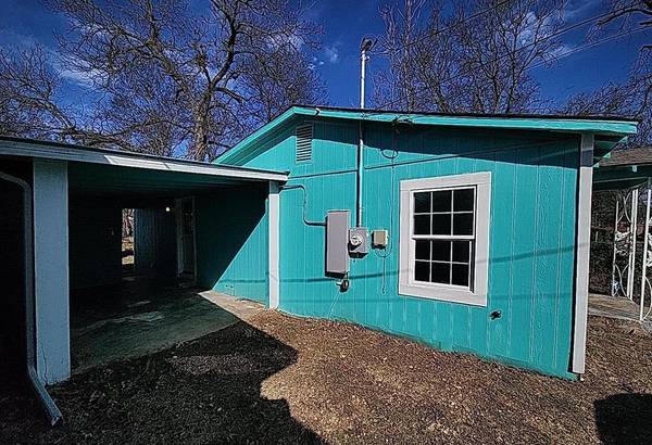 108 Monroe Street, Cleburne, TX 76033