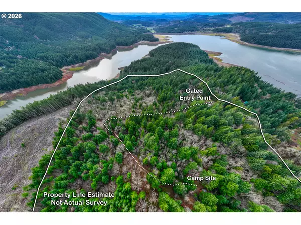 Fall Creek, OR 97438,83715 PENINSULA RD