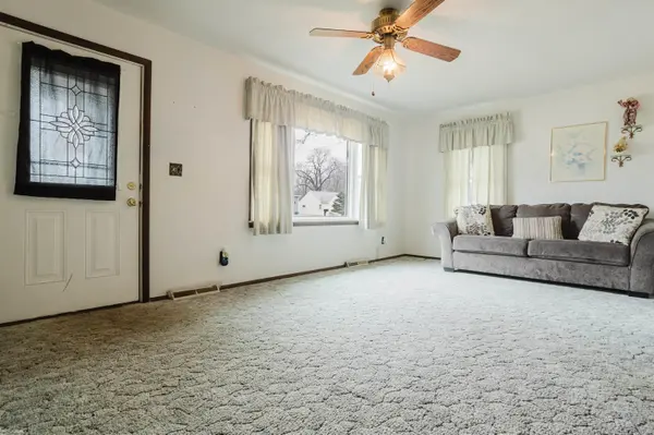 4033 Helen AVE, Fort Gratiot Twp, MI 48059