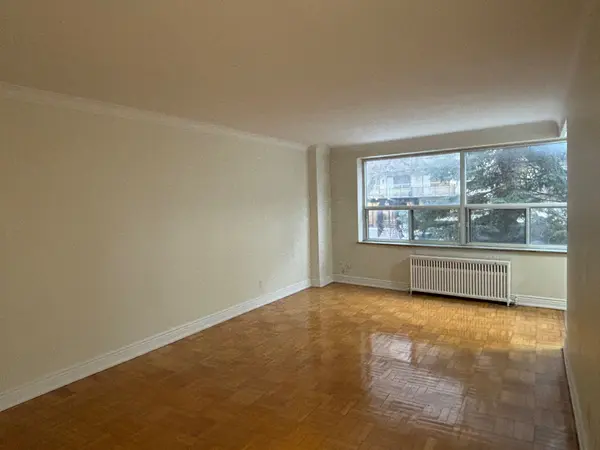 134 Lawton BLVD #211, Toronto C02, ON M4V 2A4