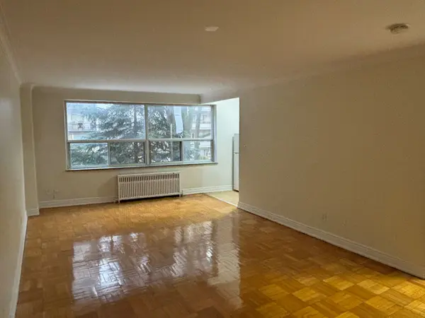 134 Lawton BLVD #211, Toronto C02, ON M4V 2A4