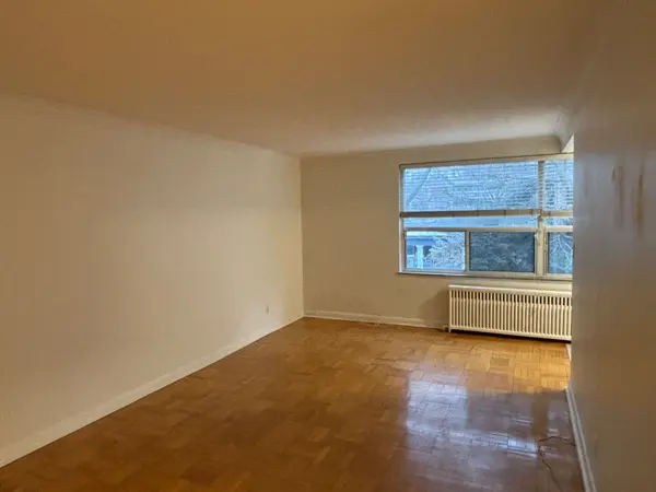 134 Lawton BLVD #407, Toronto C02, ON M4V 2A4