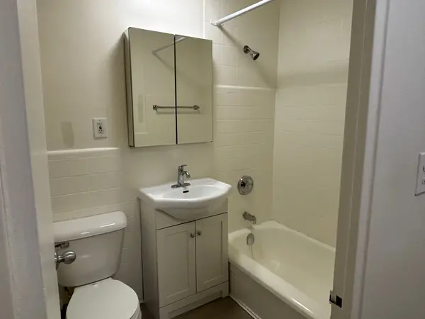 134 Lawton BLVD #407, Toronto C02, ON M4V 2A4