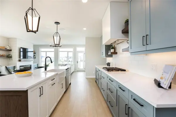 76 Ash CV, Headingley, MB R4H 1B4