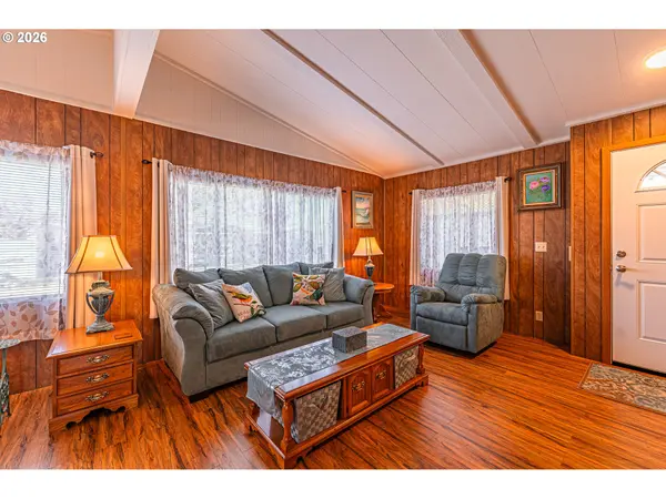 1199 N TERRY ST #128, Eugene, OR 97402