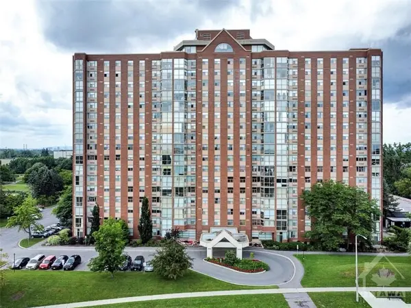 2760 CAROUSEL CRES #1209, Blossom Park - Airport And Area, ON K1T 2N4