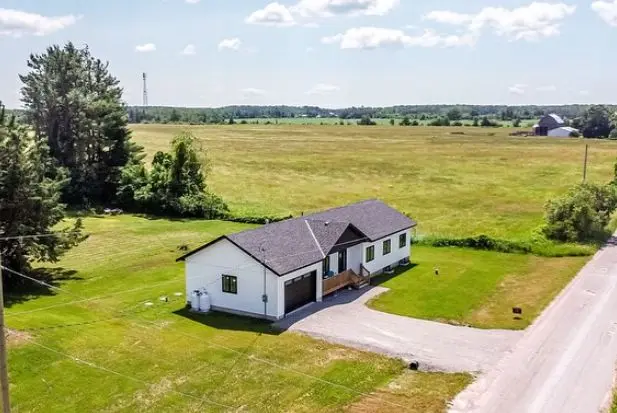 122 Day DR, Kawartha Lakes, ON L3V 6H5