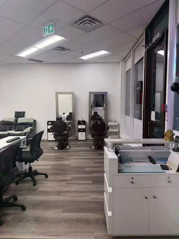 6A Yonge ST, Toronto C01, ON M5J 2T5