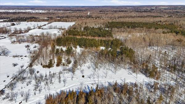 122 A Arthur RD, Stirling-rawdon, ON K0K 2M0