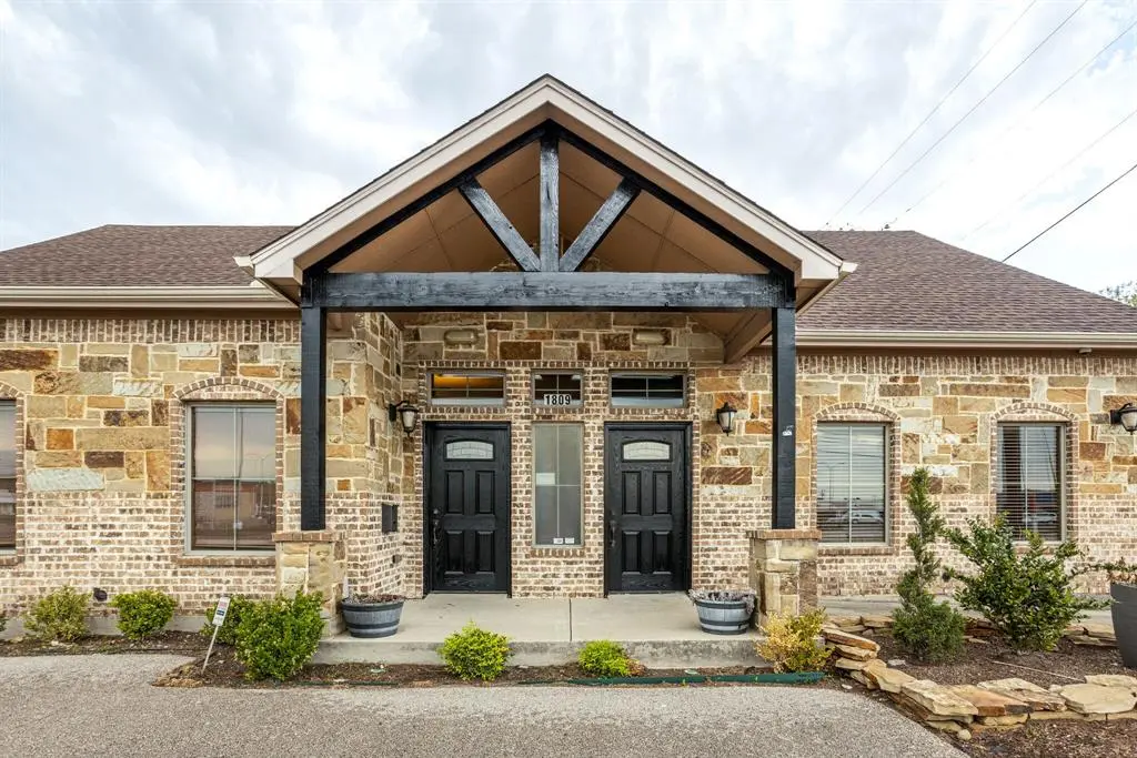 1809 K Avenue, Plano, TX 75074