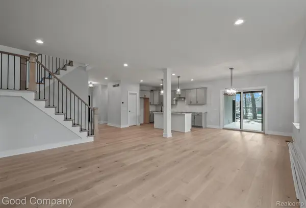 640 Sunnybeach DR, White Lake Charter Township, MI 48386