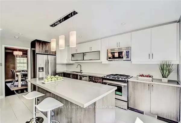 BSMT-29 Mill ST, Vaughan, ON L4J 8C5