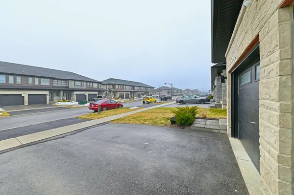 44 June Callwood WAY, Brantford, ON N3T 0T7