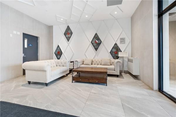 1 Wellington ST W #607, Brantford, ON M5A 0W7