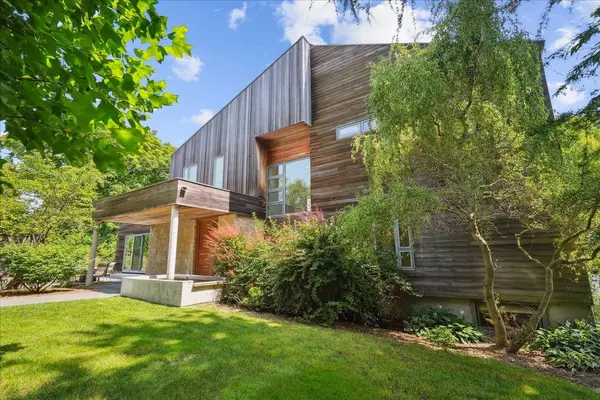 20 Everett RD, South Bruce Peninsula, ON N0H 2T0