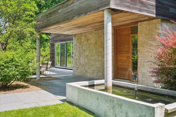 20 Everett RD, South Bruce Peninsula, ON N0H 2T0