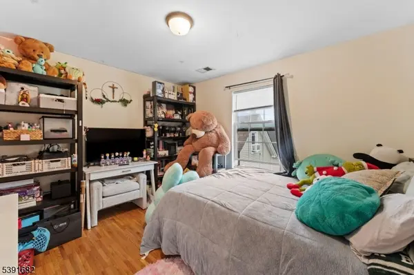 42 Randolph St, Carteret Boro, NJ 07008