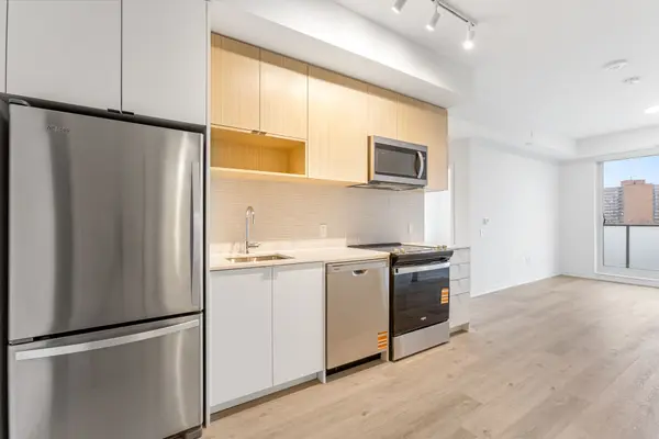 4365 Bloor ST W #714, Toronto W08, ON M9C 1R3