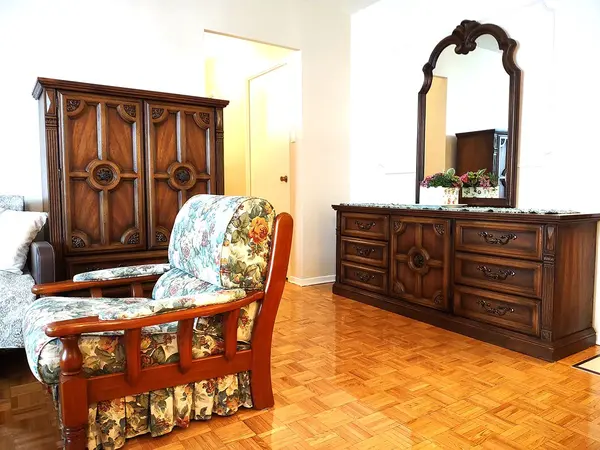 451 The West Mall N/A #917, Toronto W08, ON M9C 1G1