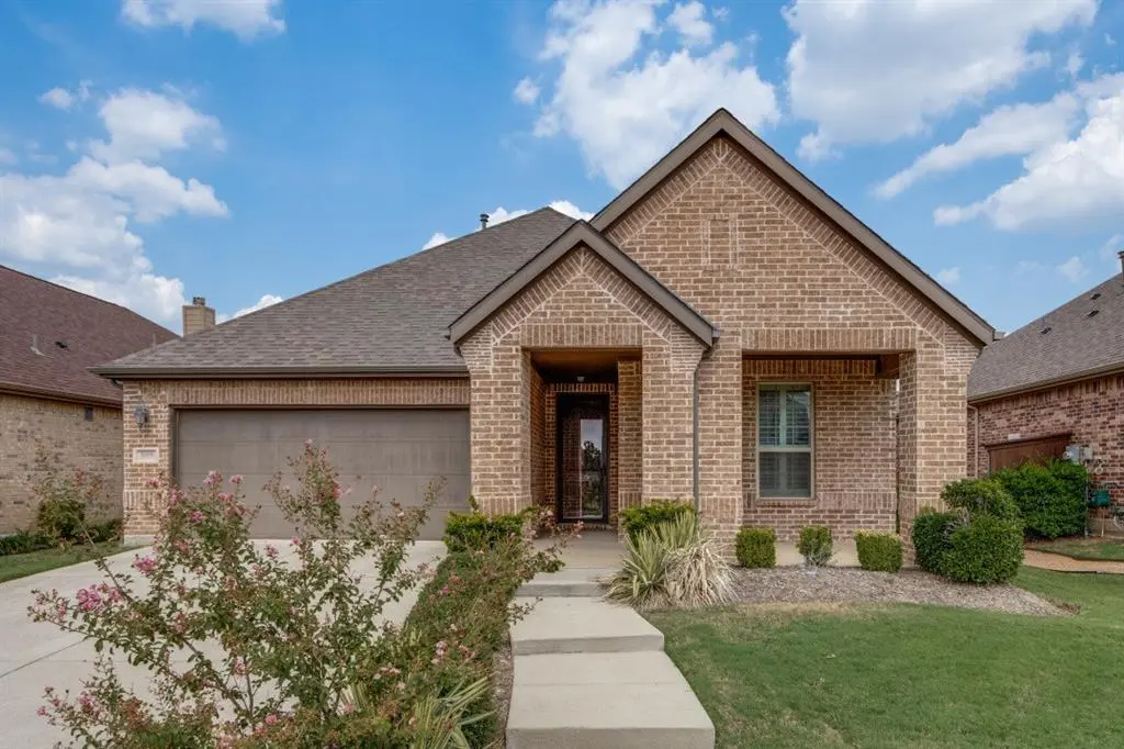809 Orleans Square, Aubrey, TX 76227
