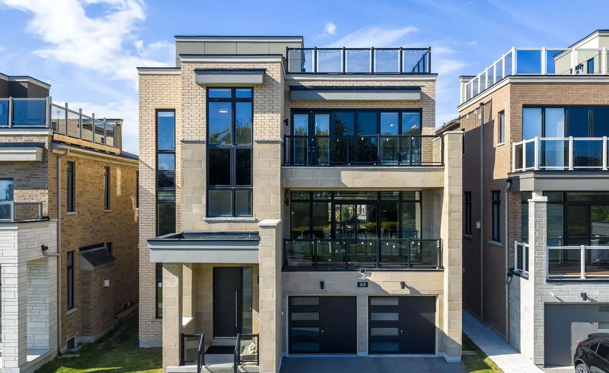 215 Port Darlington RD, Clarington, ON L1C 4A7