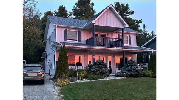 604 CHAMPLAIN RD, Tiny, ON L9M 0C2