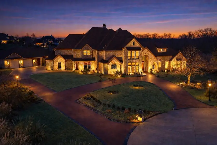 530 Ridge Point Drive, Heath, TX 75126