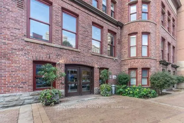 11 St Joseph ST #811, Toronto C01, ON M4Y 3G4