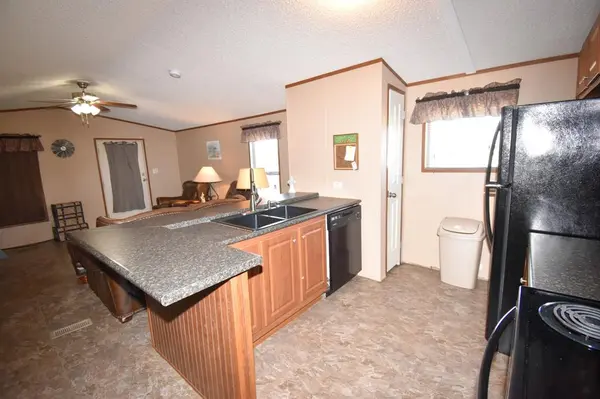 1603 S Oak Street, Brady, TX 76825