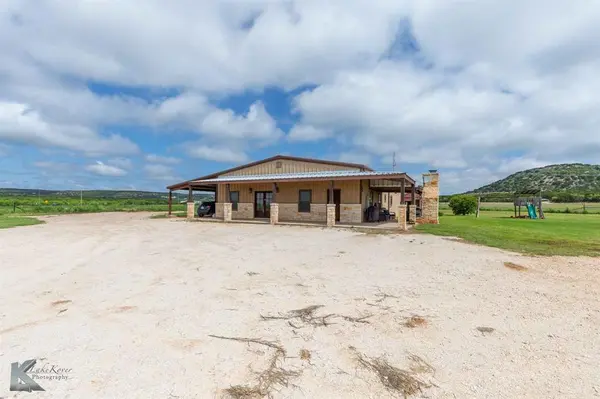 2574 County Road 162, Ovalo, TX 79541