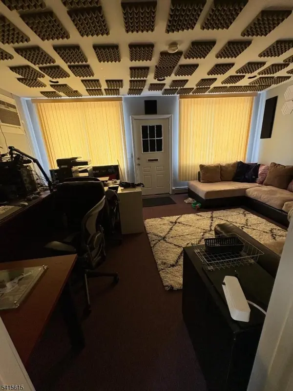 109 Wallington Ave, Wallington Boro, NJ 07057