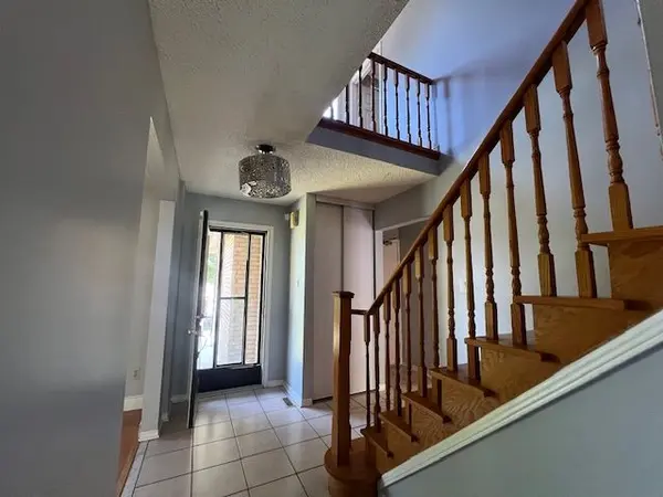 63 Stillwater CRES, Brampton, ON L6X 3L5