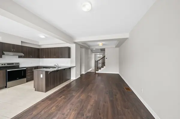 783 Brittanic RD, Kanata, ON K2V 0R3