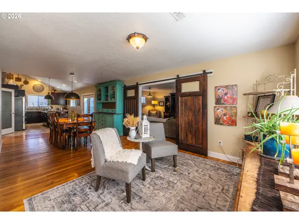 1812 ROBERTS ST, The Dalles, OR 97058