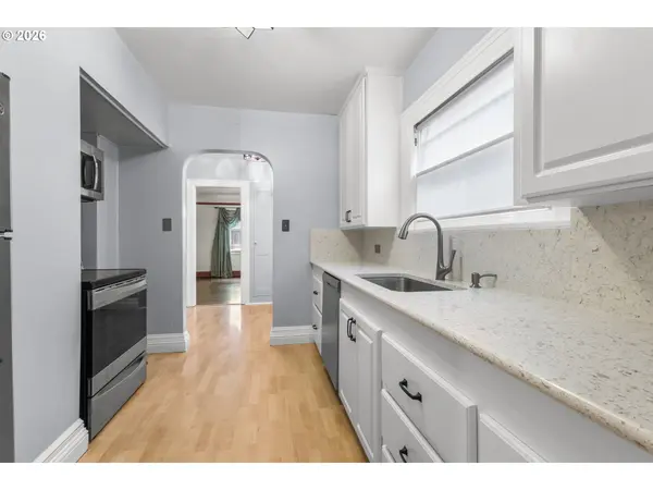 2144 N WEBSTER ST, Portland, OR 97217