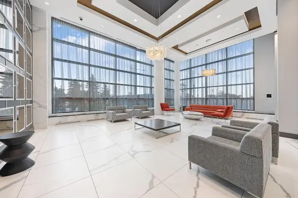 3600 Hwy 7 N/A E #2206, Vaughan, ON L4L 0G7