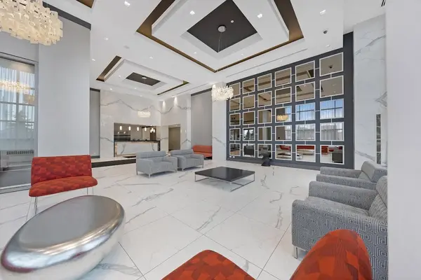 3600 Hwy 7 N/A E #2206, Vaughan, ON L4L 0G7